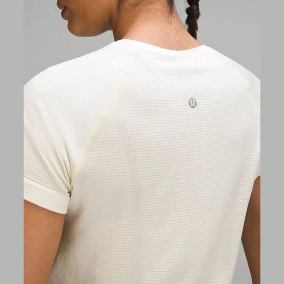 Lululemon Athletica Off white Swiftly Tech Short-Sleeve Shirt Size 6 2645 - Picture 3 of 11
